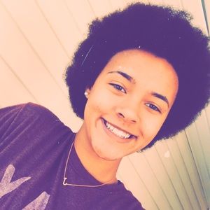 Meet your Posher, Jazmine